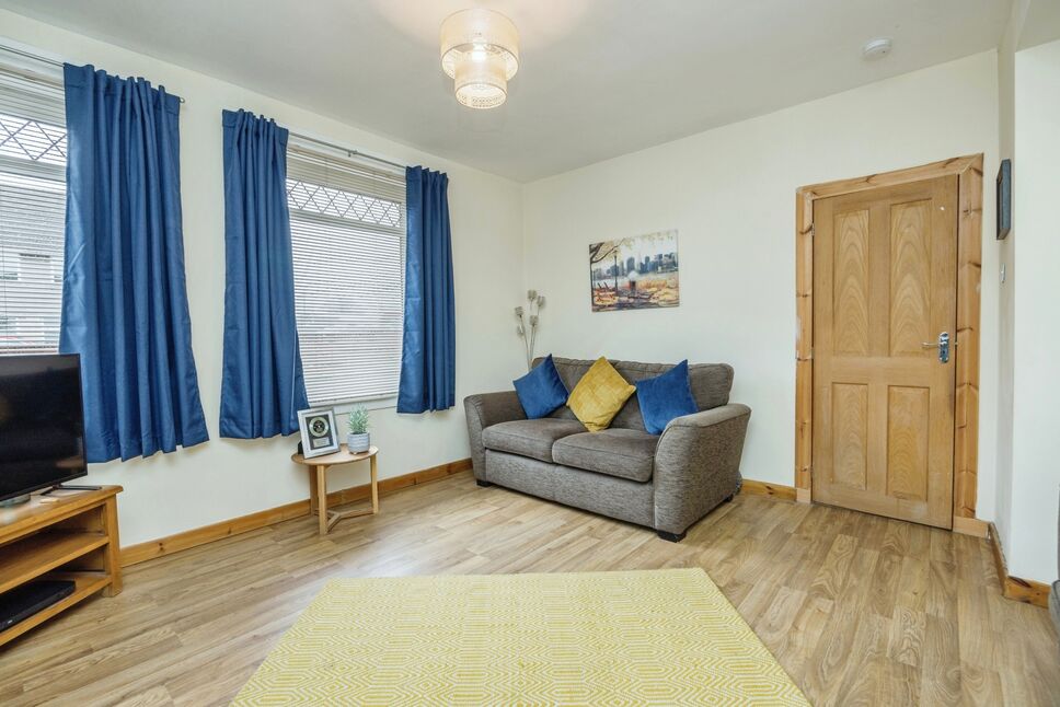 3 bedroom Semi Detached House for sale, Grange Crescent East