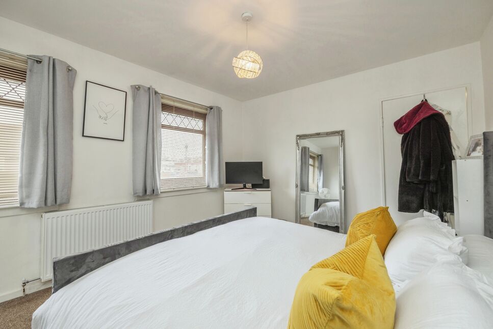 3 bedroom Semi Detached House for sale, Grange Crescent East