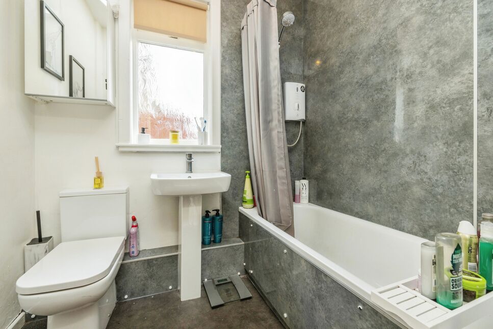 3 bedroom Semi Detached House for sale, Grange Crescent East