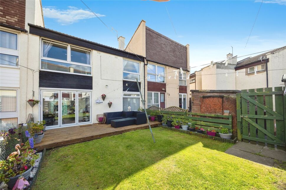 3 bedroom Mid Terrace House for sale