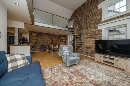 2 bedroom  Flat for sale