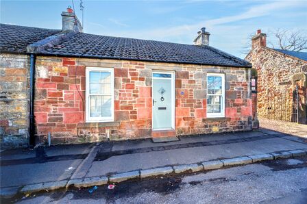 2 bedroom Mid Terrace House for sale