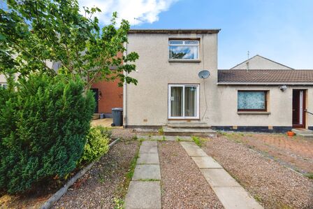 2 bedroom Mid Terrace House for sale