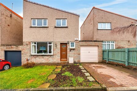 3 bedroom Link Detached House for sale