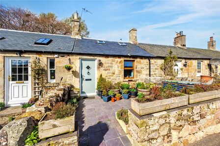 2 bedroom Mid Terrace Bungalow for sale