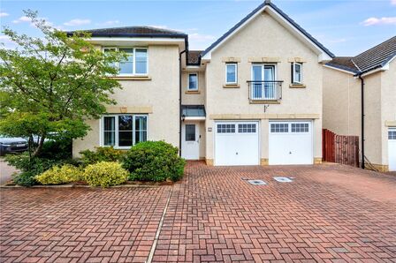 South Chesters Gardens, 5 bedroom Detached House for sale, &pound;470,000
