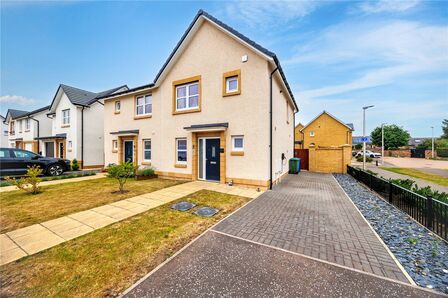 Shiel Hall Circle, 3 bedroom Semi Detached House for sale, &pound;280,000