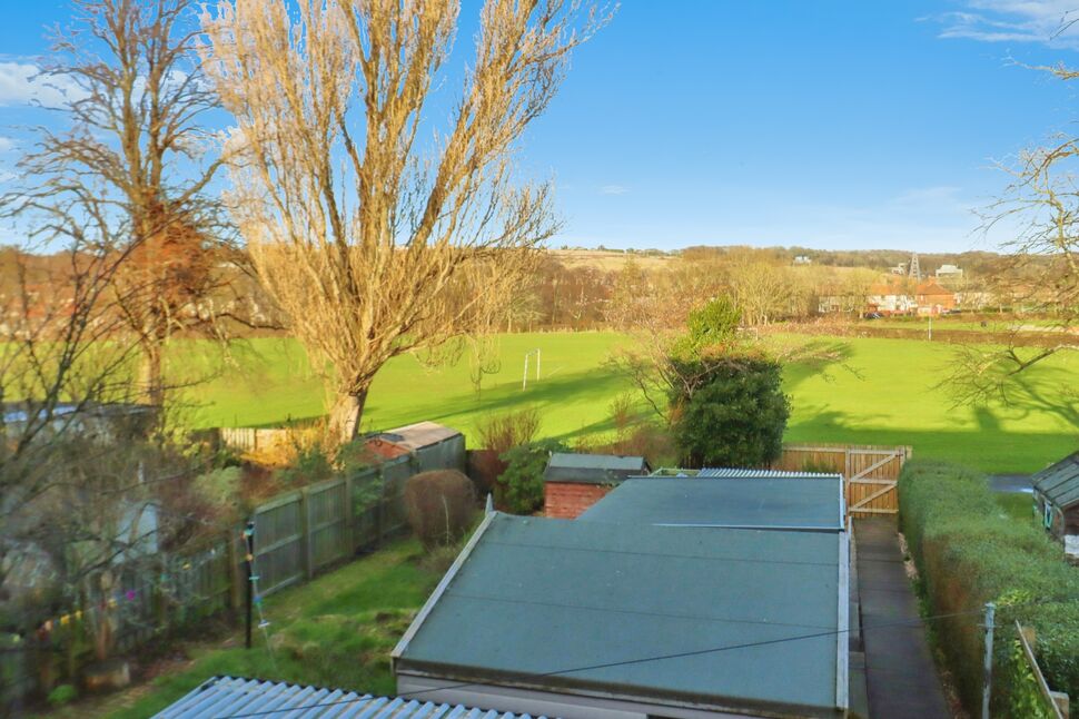 3 bedroom Mid Terrace House for sale, Parkside Street, Rosyth, KY11 £