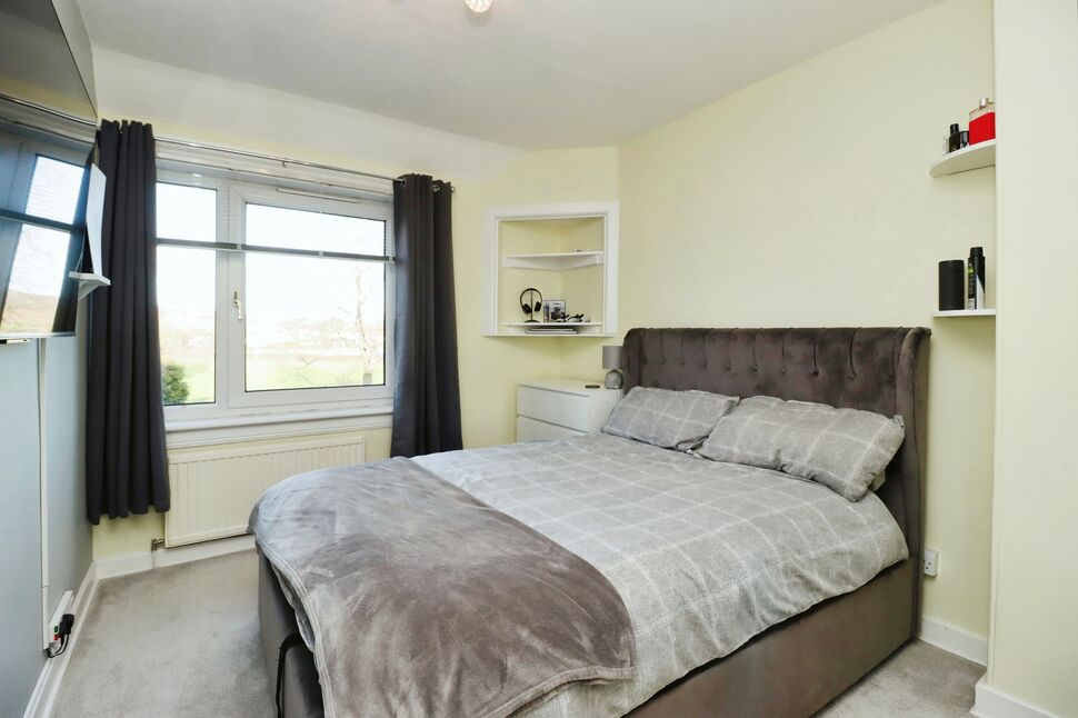 3 bedroom Mid Terrace House for sale, Parkside Street, Rosyth, KY11 £