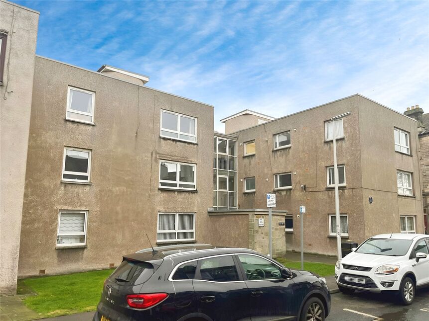 Main image of 2 bedroom Flat for sale, Kirkgate, Burntisland, Fife, KY3