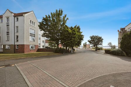 1 bedroom  Flat for sale