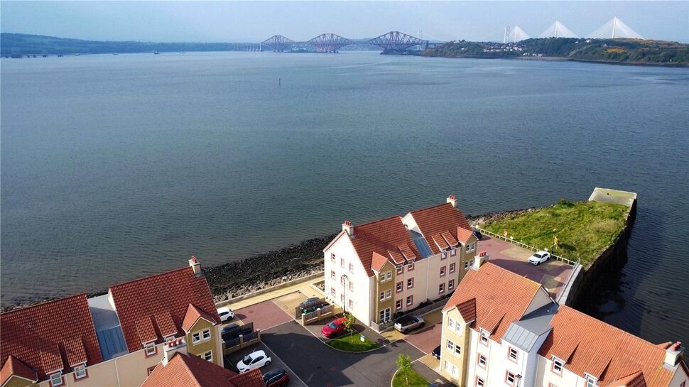 Main image of 3 bedroom Flat for sale, Harbour Place, Dalgety Bay, Fife, KY11