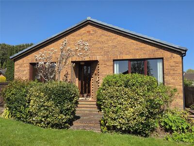 Craigdimas Grove, 3 bedroom Detached Bungalow to rent, &pound;1,700 pcm