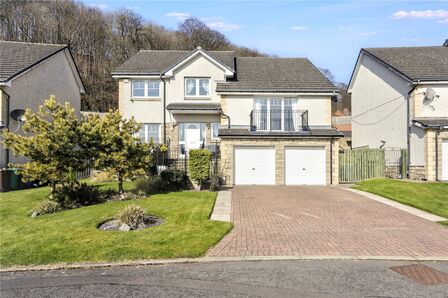 Halyard Rise, 4 bedroom Detached House for sale, &pound;455,000