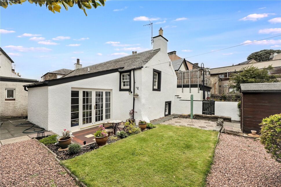 4 bedroom Mid Terrace House for sale