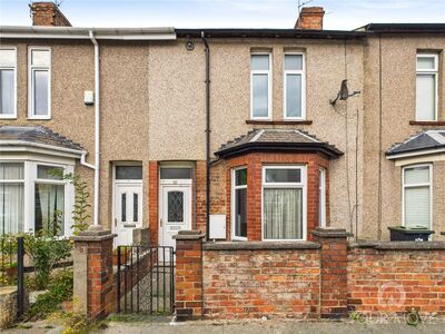 3 bedroom Mid Terrace House to rent