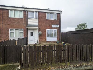 Moorcock Close, 3 bedroom Mid Terrace House to rent, £675 pcm