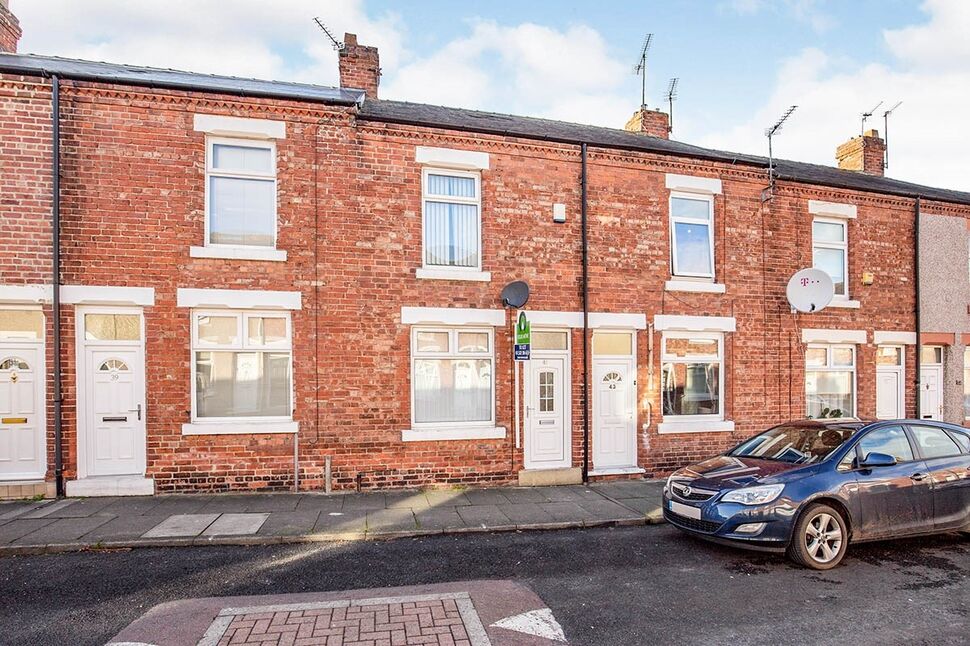 2 bedroom Mid Terrace House to rent