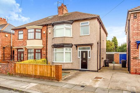 Park Lane, 3 bedroom Semi Detached House to rent, &pound;850 pcm