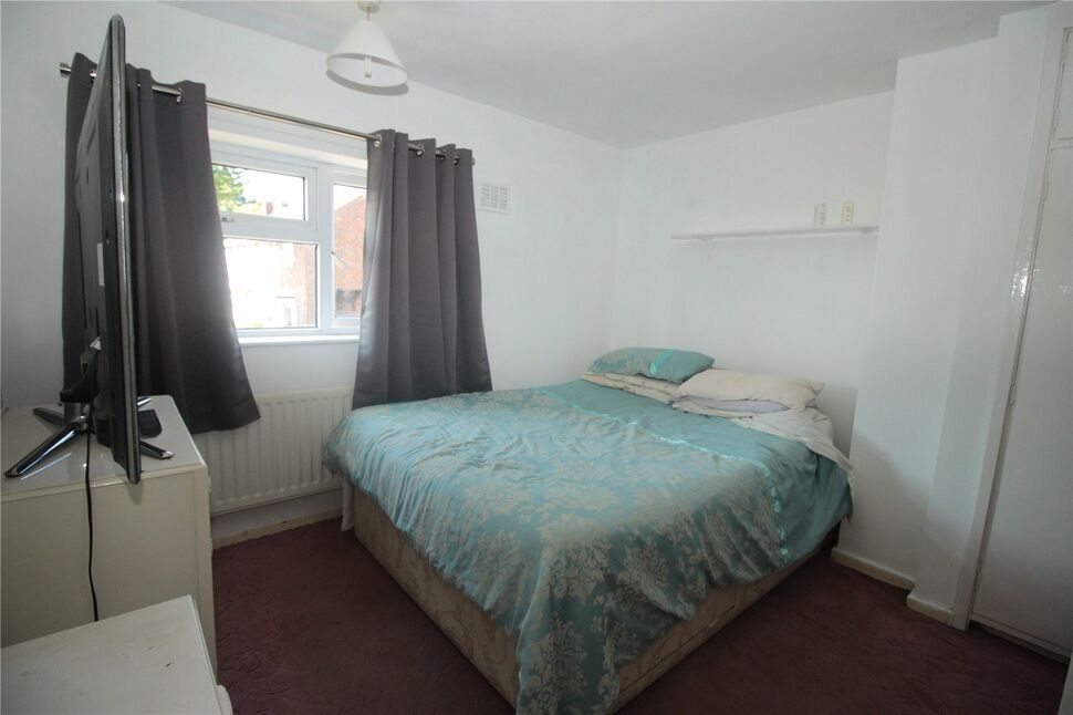 3 bedroom Semi Detached House for sale, The Spinney, Middleton St