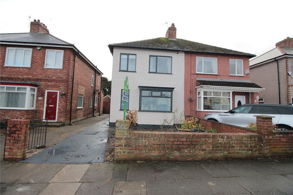 3 bedroom House for sale, Collingsway, Darlington, DL2 £165,000