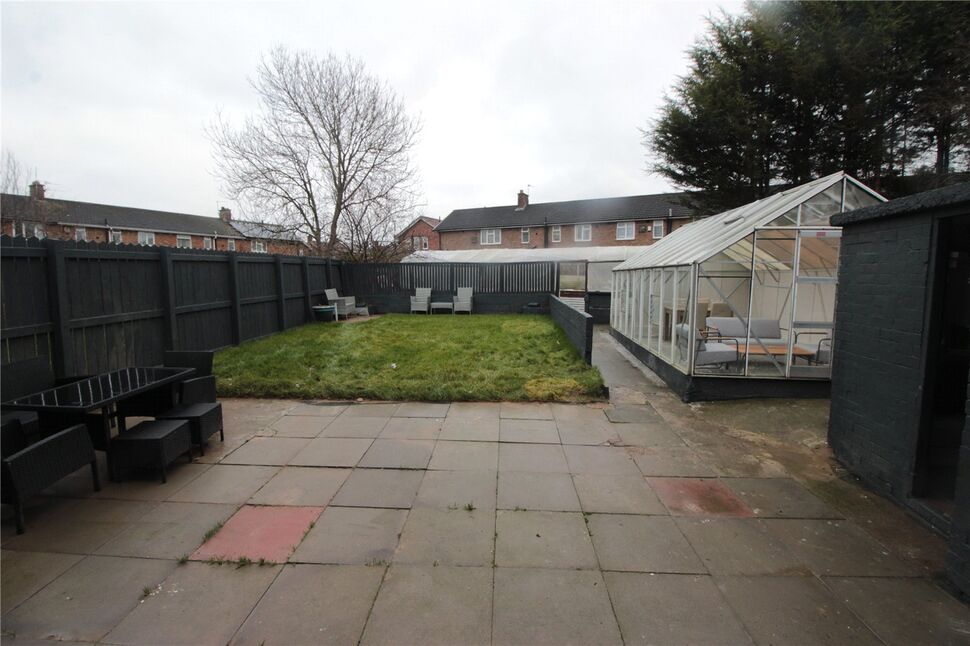 3 bedroom Semi Detached House for sale, Buxton Moor Crescent