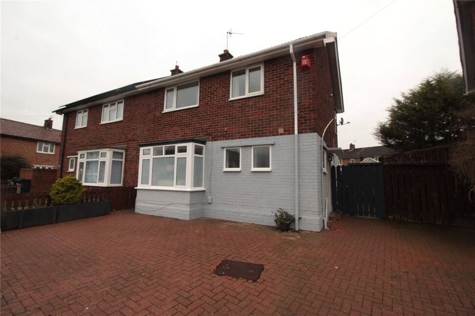 3 bedroom Semi Detached House for sale, Buxton Moor Crescent