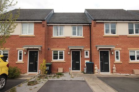 Wellhouse Road, 2 bedroom Mid Terrace House for sale, £128,000