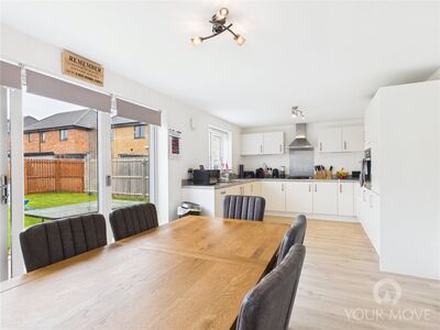 Creebeck Drive, 4 bedroom Detached House for sale, £350,000