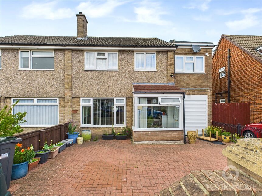 4 bedroom Semi Detached House for sale