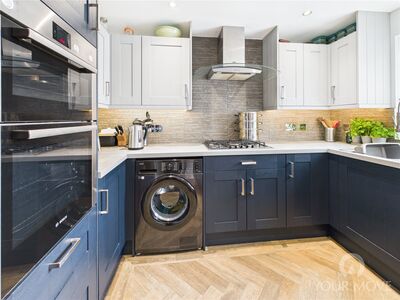 3 bedroom End Terrace House for sale