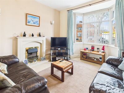 Bates Avenue, 3 bedroom Semi Detached House for sale, £145,000