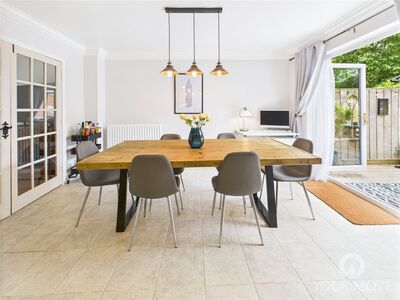 3 bedroom End Terrace House for sale