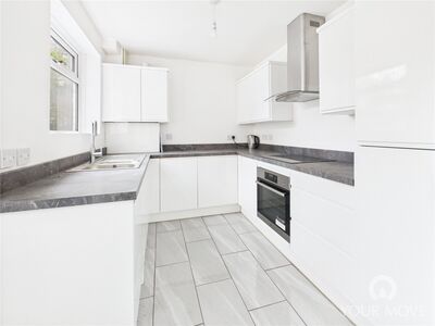 2 bedroom Mid Terrace House for sale
