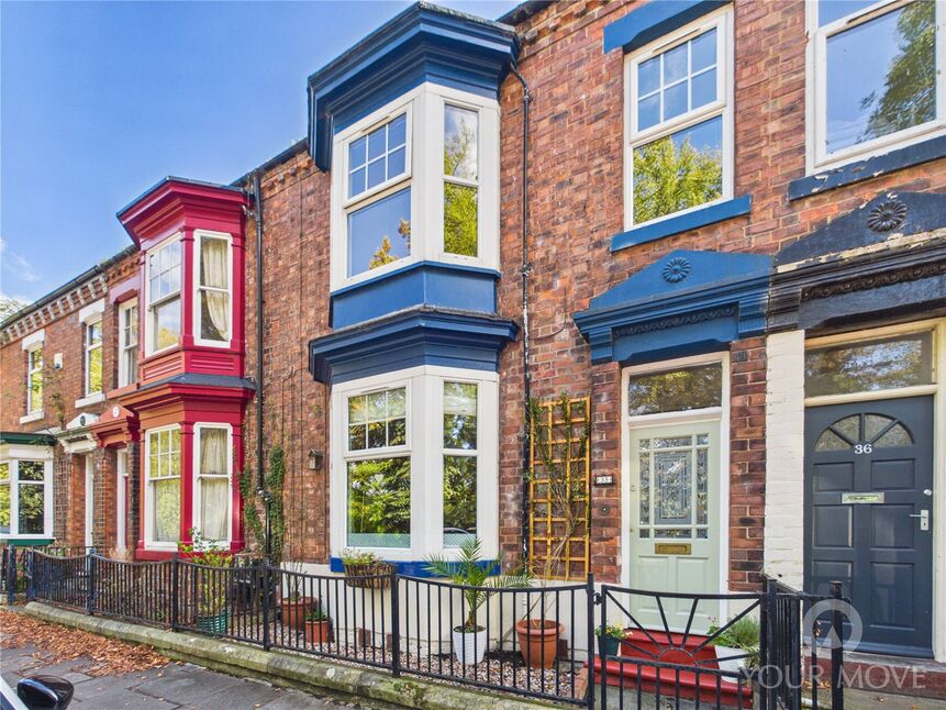 4 bedroom Mid Terrace House for sale