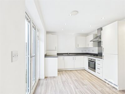 3 bedroom End Terrace House for sale