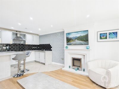 2 bedroom  Flat for sale