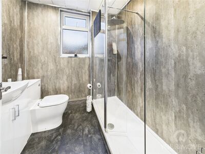 4 bedroom End Terrace House for sale