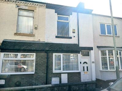 Longfield Road, 2 bedroom Mid Terrace House for sale, &pound;65,000