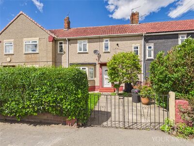 3 bedroom Mid Terrace House for sale