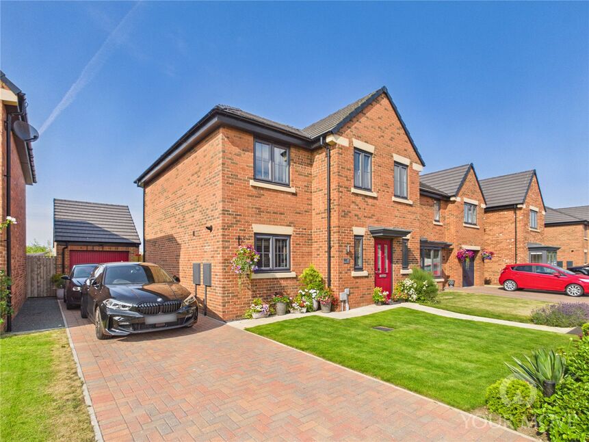 3 bedroom Detached House for sale