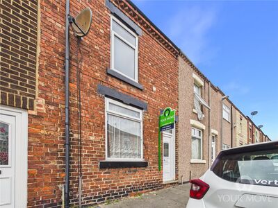 3 bedroom Mid Terrace House for sale