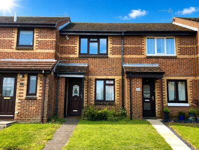 2 bedroom Mid Terrace House to rent