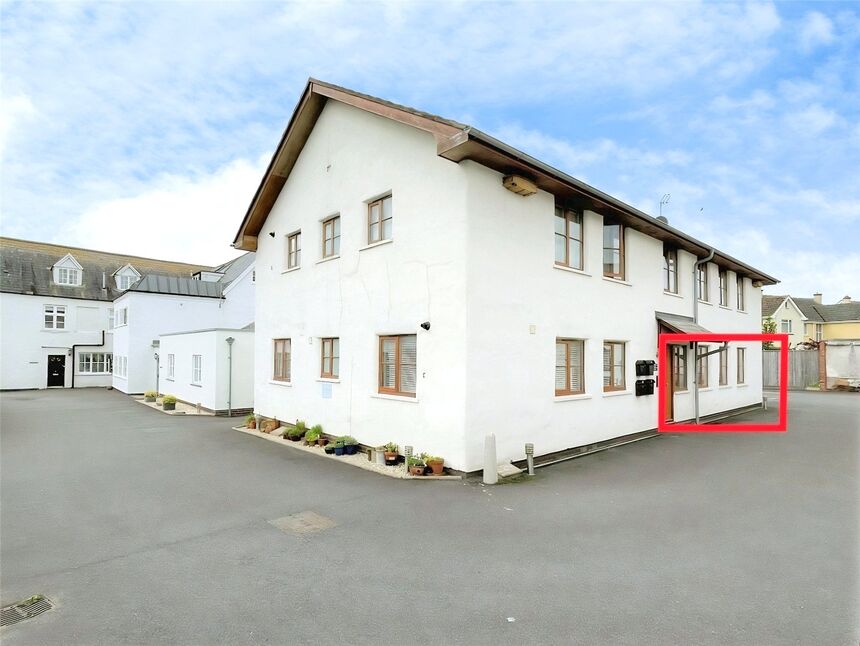Main image of 2 bedroom Flat to rent, Mount Wear Court, Countess Wear Road, Devon, EX2