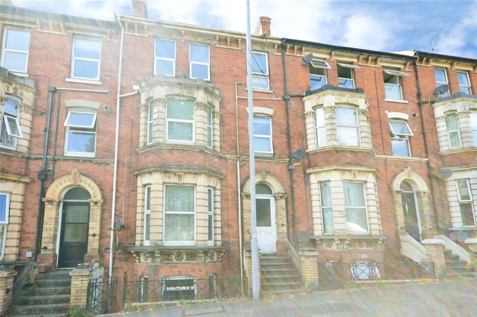 Main image of 1 bedroom Flat to rent, Iddesleigh Terrace, Dawlish, Devon, EX7