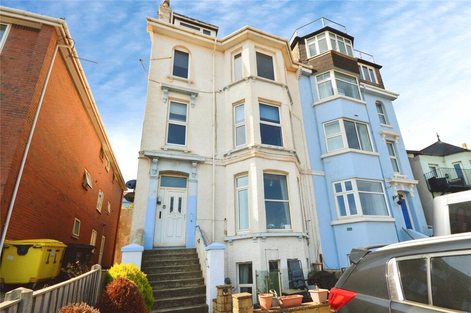Main image of 2 bedroom Flat to rent, Marine Parade, Dawlish, Devon, EX7