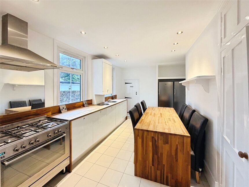 Kitchen / Breakfast Room