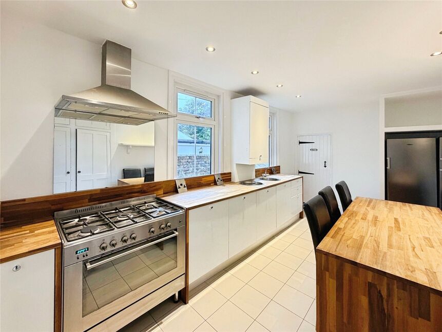 Kitchen / Breakfast Room