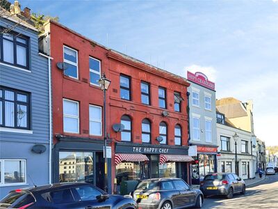 Snargate Street, 1 bedroom Flat to rent, &pound;825 pcm