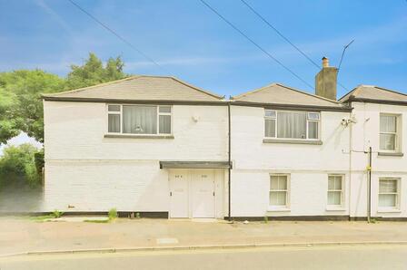 Dover Road, 1 bedroom Flat to rent, &pound;925 pcm